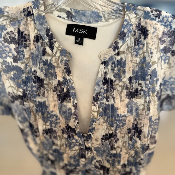 MSK Blue and Cream Flutter Sleeve Mini Sundress - Picture 2 of 3